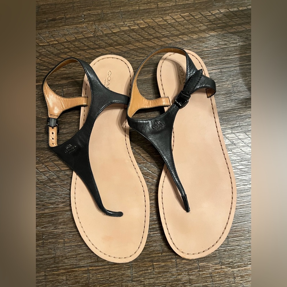 Coach sandals like new